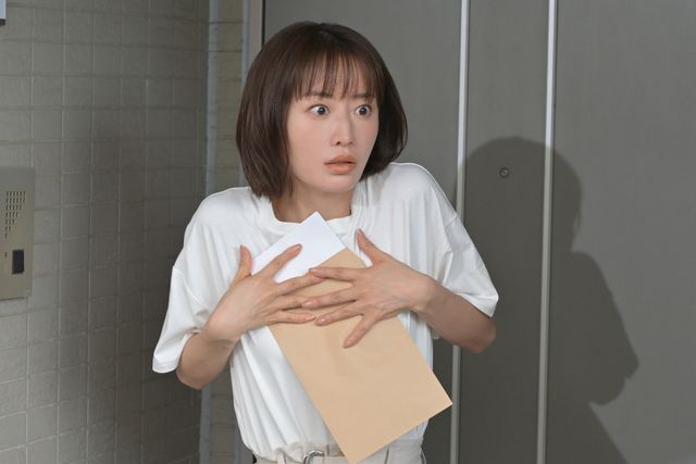 真夏（松本まりか）＆時夢（安田顕）が猛スピードで接近！「奪い愛、真夏」初回場面写真（10枚目）