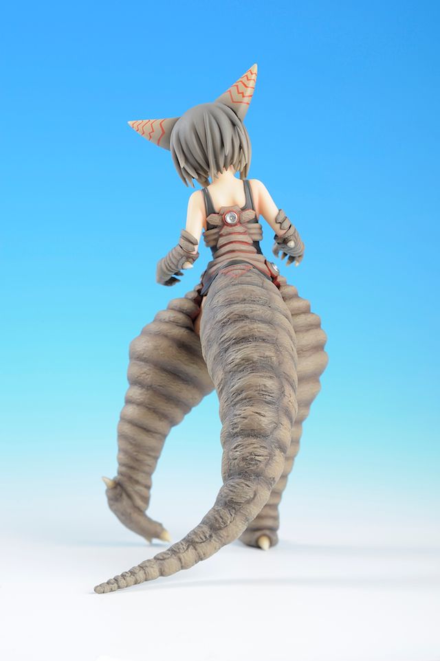 ゴモラがスク水美少女に？「ウルトラ怪獣擬人化計画 ゴモラ」フォトギャラリー（4枚目）