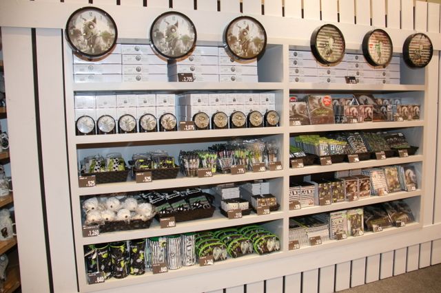 展覧会の写真も！「フランケンウィニー アート展」セレモニーフォトギャラリー（18枚目）