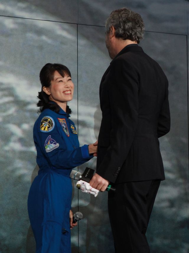 サンドラ・ブロック、山崎直子さんと対面！『ゼロ・グラビティ』ジャパンプレミア 写真ギャラリー（25枚目）