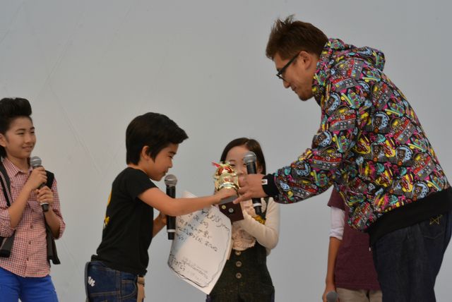 子役みんなで福くんをお祝い！『コドモ警察』フォトギャラリー（8枚目）