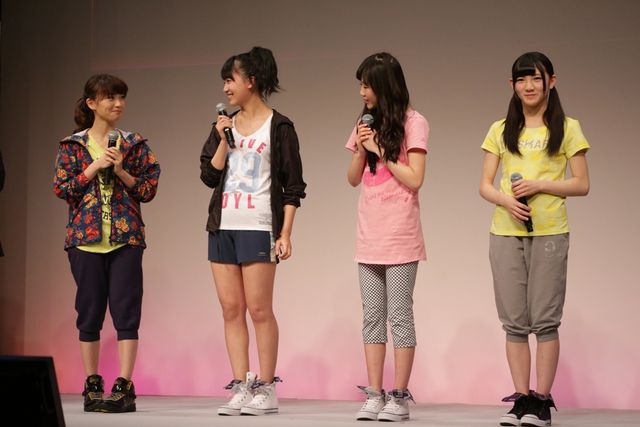 大島優子、AKB48ロゴ入り代表ユニフォームを披露！　フォトギャラリー：フォトギャラリー