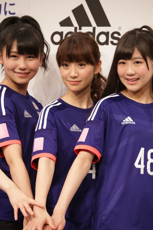 大島優子、AKB48ロゴ入り代表ユニフォームを披露！　フォトギャラリー（5枚目）