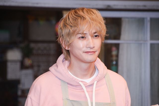 町田啓太、金髪姿で登壇！松本穂香、江口洋介らと「タツキ先生は甘すぎる！」制作発表会見（4枚目）