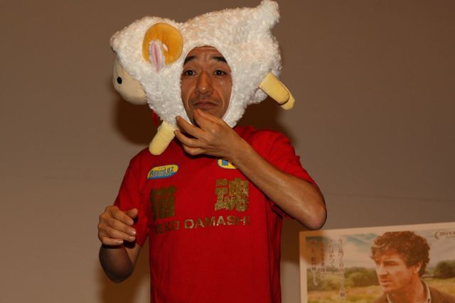 「猫ひろし」改め「羊ひろし」フォトギャラリー（7枚目）