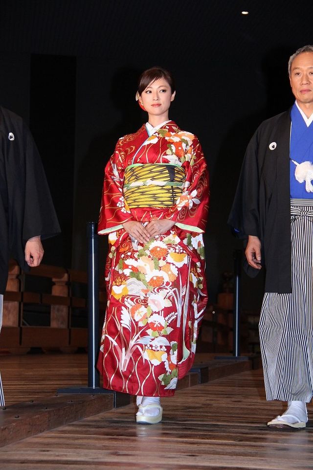 深キョン、着物姿で魅了！フォトギャラリー：フォトギャラリー