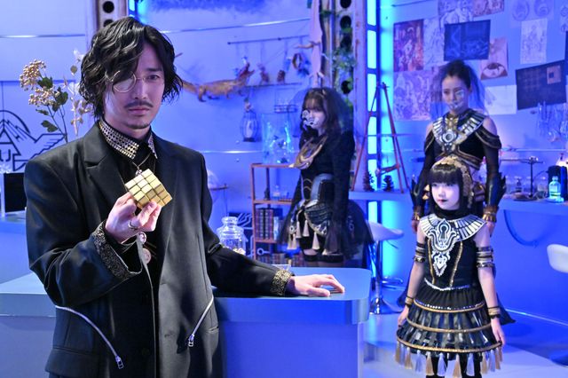 「仮面ライダーガッチャード」新たな姿ファイヤーガッチャード誕生！第18話場面カット（4枚目）