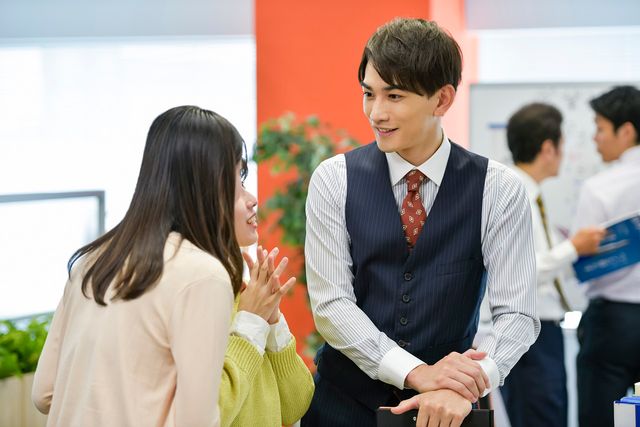 赤楚衛二＆町田啓太「30歳まで童貞だと魔法使いになれるらしい」第1話場面カット（7枚目）