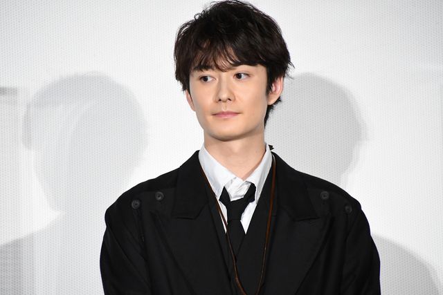 岡田将生×志尊淳×平手友梨奈『さんかく窓の外側は夜』公開前夜祭舞台あいさつ（2枚目）