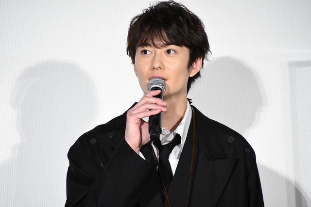 岡田将生×志尊淳×平手友梨奈『さんかく窓の外側は夜』公開前夜祭舞台あいさつ（3枚目）