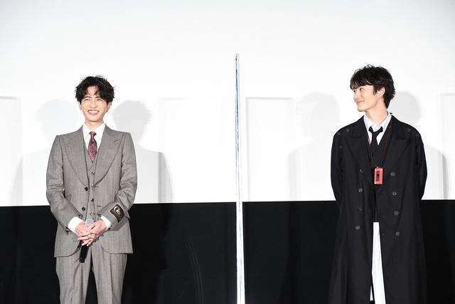岡田将生×志尊淳×平手友梨奈『さんかく窓の外側は夜』公開前夜祭舞台あいさつ（5枚目）