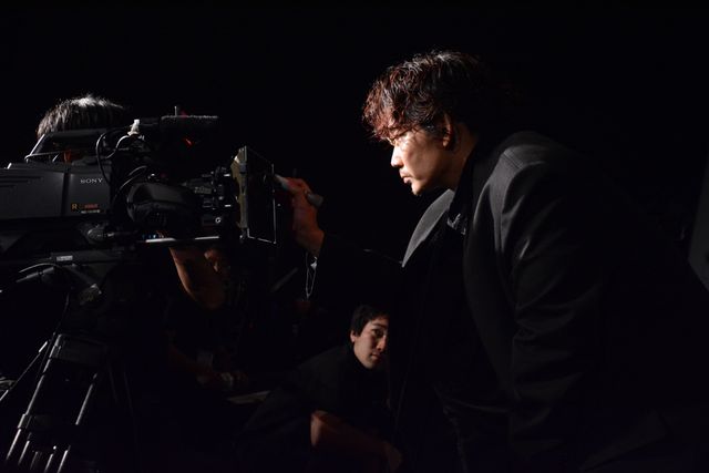 柴咲コウ、艶やか肩出しドレスで魅了！『でっちあげ　～殺人教師と呼ばれた男』初日舞台あいさつ（11枚目）