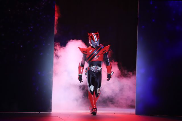 仮面ライダードライブとブンバイオレットが相対す！Gロッソ「ブンブンジャーショー」第2弾ゲネプロ（4枚目）