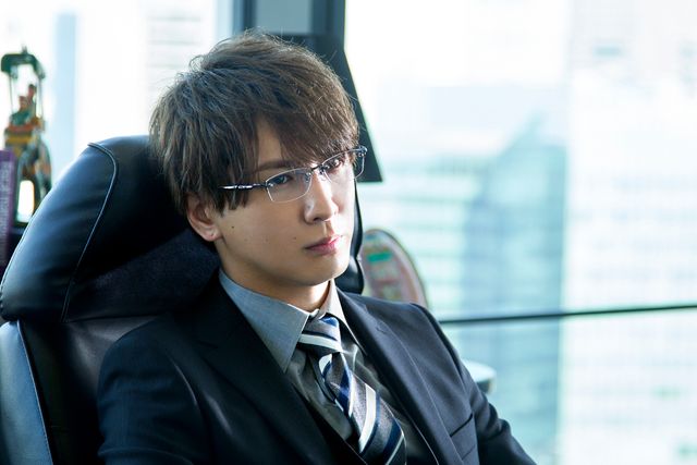 ゆうたろうのスーツ姿！ドラマ「鹿楓堂よついろ日和」第2話より（2枚目）