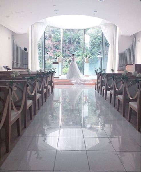 山崎紘菜のウエディングドレス姿：フォトギャラリー