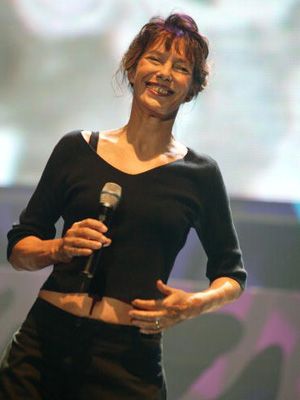 「Jane　Birkin 震災復興支援コンサート:Together for Japan」を開催するジェーン・バーキン
