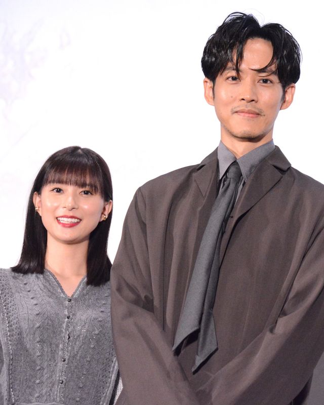松坂桃李＆芳根京子、2度目の時代劇共演で夫婦役！『雪の花　－ともに在りて－』舞台あいさつ（4枚目）