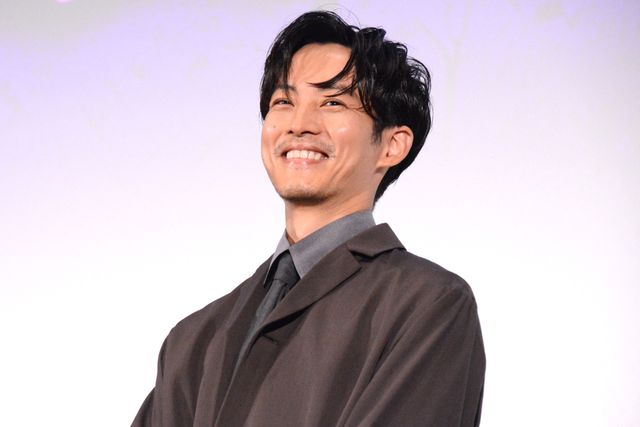 松坂桃李＆芳根京子、2度目の時代劇共演で夫婦役！『雪の花　－ともに在りて－』舞台あいさつ（5枚目）