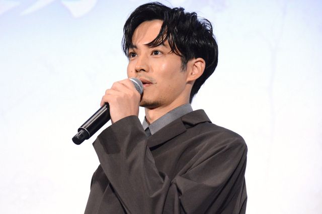 松坂桃李＆芳根京子、2度目の時代劇共演で夫婦役！『雪の花　－ともに在りて－』舞台あいさつ（7枚目）