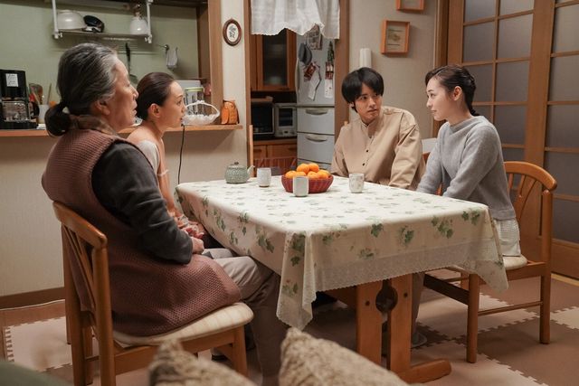 めぐみ・祥子・貴司にある報告を…「舞いあがれ！」第118回の場面写真：フォトギャラリー