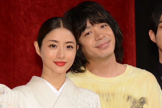 峯田和伸、プレスリー「ラヴ・ミー・テンダー」をサプライズで熱唱！（6枚目）