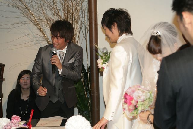 奥様＆娘さんの写真も！-ニブンノゴ！森本英樹結婚式フォトギャラリー（16枚目）