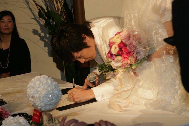 奥様＆娘さんの写真も！-ニブンノゴ！森本英樹結婚式フォトギャラリー（18枚目）