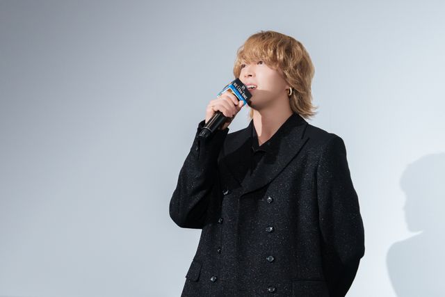 BE:FIRST＆SKY-HI、クールなスーツ姿で！『BE:the ONE』大ヒットをお祝い（6枚目）