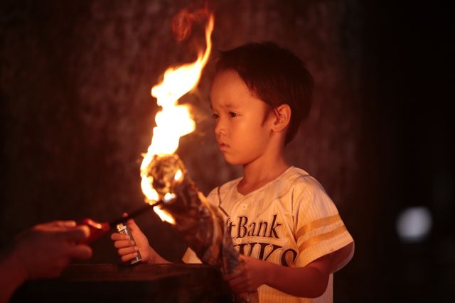 広瀬アリス、むっつり顔の巫女に（8枚目）