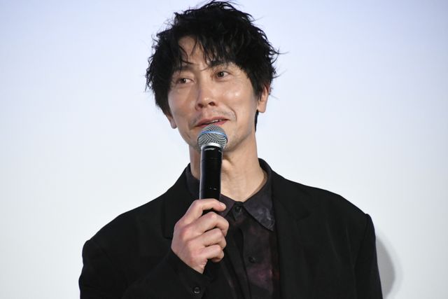 『ゴジラ-1.0』神木隆之介、浜辺美波らがオスカー像手渡しリレー！アカデミー賞受賞記念大ヒット御礼舞台あいさつ（7枚目）