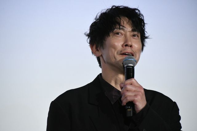 『ゴジラ-1.0』神木隆之介、浜辺美波らがオスカー像手渡しリレー！アカデミー賞受賞記念大ヒット御礼舞台あいさつ（8枚目）