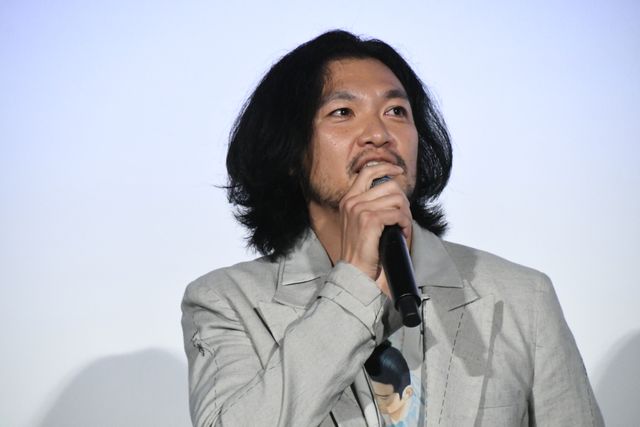『ゴジラ-1.0』神木隆之介、浜辺美波らがオスカー像手渡しリレー！アカデミー賞受賞記念大ヒット御礼舞台あいさつ（12枚目）