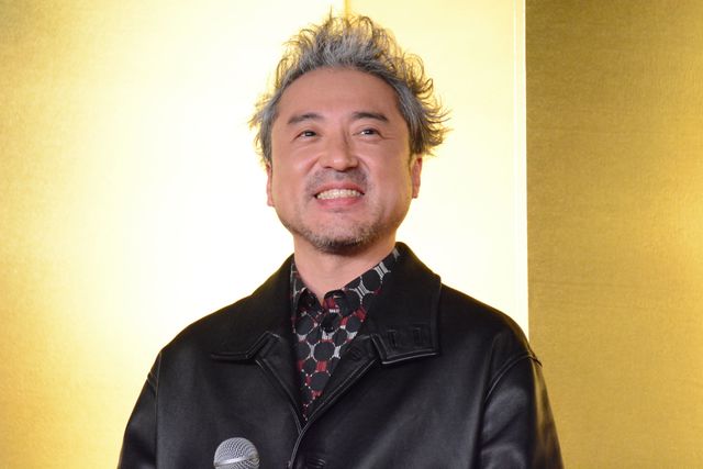 ムロツヨシ、永山瑛太、川口春奈、林遣都ら鏡開き挑戦！映画『身代わり忠臣蔵』完成披露舞台あいさつ（5枚目）