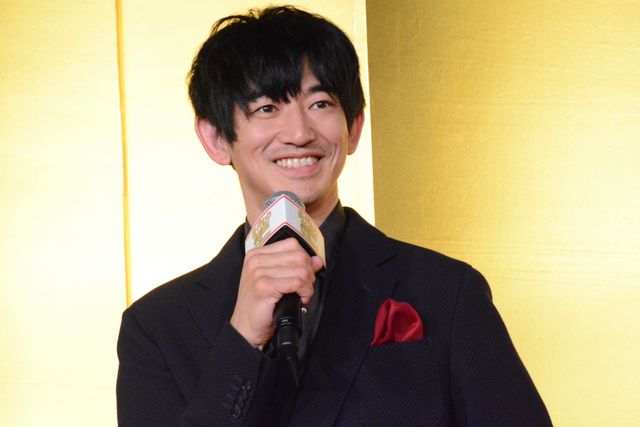 ムロツヨシ、永山瑛太、川口春奈、林遣都ら鏡開き挑戦！映画『身代わり忠臣蔵』完成披露舞台あいさつ（6枚目）