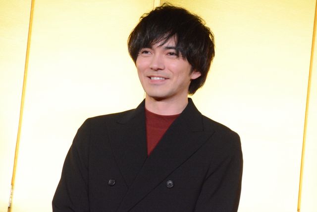 ムロツヨシ、永山瑛太、川口春奈、林遣都ら鏡開き挑戦！映画『身代わり忠臣蔵』完成披露舞台あいさつ（10枚目）