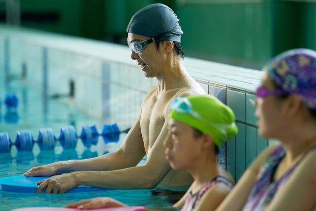 綾瀬はるかは水泳のコーチ役『はい、泳げません』場面写真（11枚目）