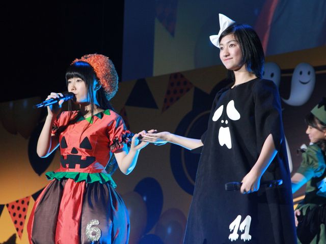 人気アイドルグループ、エビ中のメンバーが500人の観客とともにハロウィン衣装で熱唱！　画像ギャラリー（22枚目）