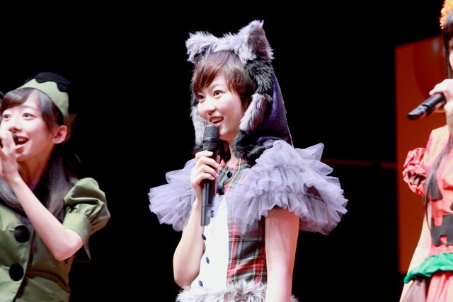 人気アイドルグループ、エビ中のメンバーが500人の観客とともにハロウィン衣装で熱唱！　画像ギャラリー（23枚目）