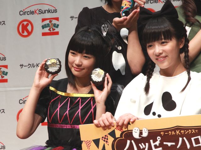 人気アイドルグループ、エビ中のメンバーが500人の観客とともにハロウィン衣装で熱唱！　画像ギャラリー（32枚目）