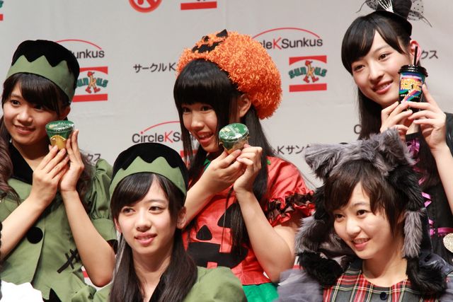 人気アイドルグループ、エビ中のメンバーが500人の観客とともにハロウィン衣装で熱唱！　画像ギャラリー（35枚目）