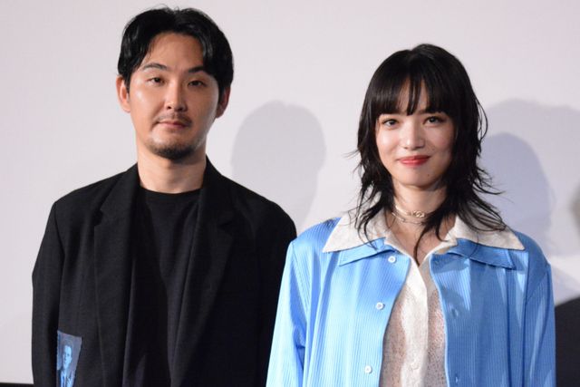 松田龍平＆小松菜奈『わたくしどもは。』公開記念舞台あいさつ（8枚目）