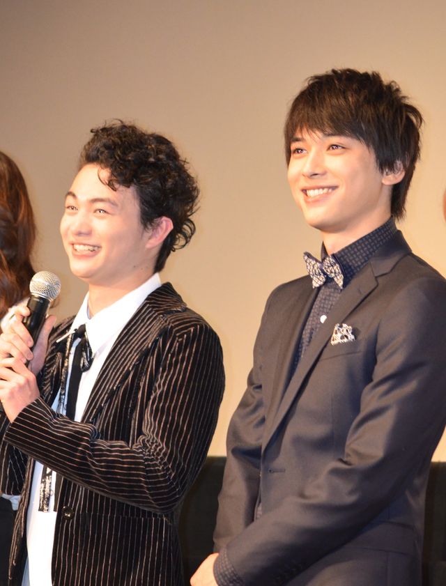 佐藤健がサプライズ！映画『カノジョは嘘を愛しすぎてる』初日舞台あいさつフォトギャラリー（12枚目）