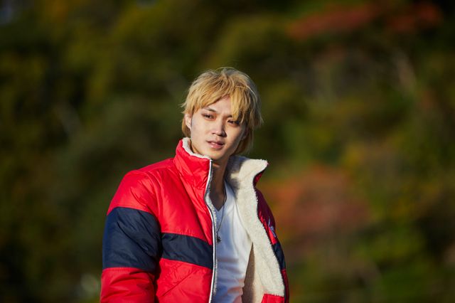 磯村勇斗の肉体美！『ヤクザと家族 The Family』場面写真（10枚目）