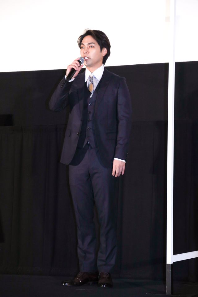 柳楽優弥＆KENTARO監督がノリノリ！『ターコイズの空の下で』初日舞台あいさつ（2枚目）