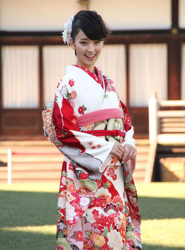 オスカー美女11名が恒例の晴れ着披露！フォトギャラリー（15枚目）