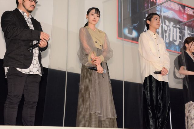 山田杏奈、山口まゆ、神尾楓珠ら登壇！映画『樹海村』初日舞台あいさつ（6枚目）