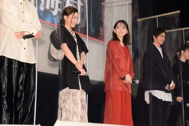 山田杏奈、山口まゆ、神尾楓珠ら登壇！映画『樹海村』初日舞台あいさつ（7枚目）