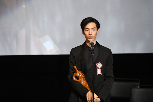 前田敦子の美しいドレス姿！-第11回TAMA映画賞授賞式（8枚目）