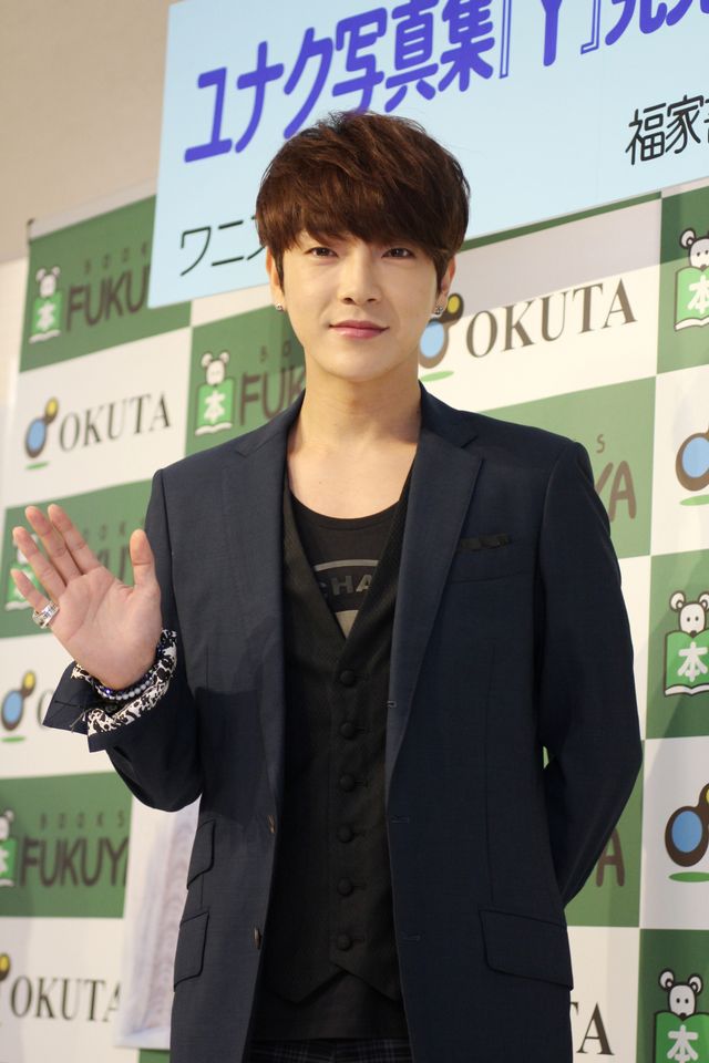 超新星ユナク、セクシーショットにも挑戦！1st写真集「Y」発売記念握手会フォトギャラリー（3枚目）