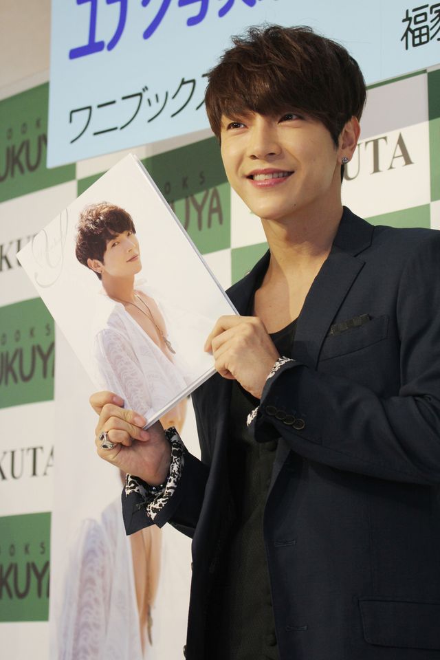 超新星ユナク、セクシーショットにも挑戦！1st写真集「Y」発売記念握手会フォトギャラリー（7枚目）